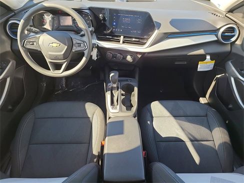 New 2026 Chevrolet Trax LS image 13
