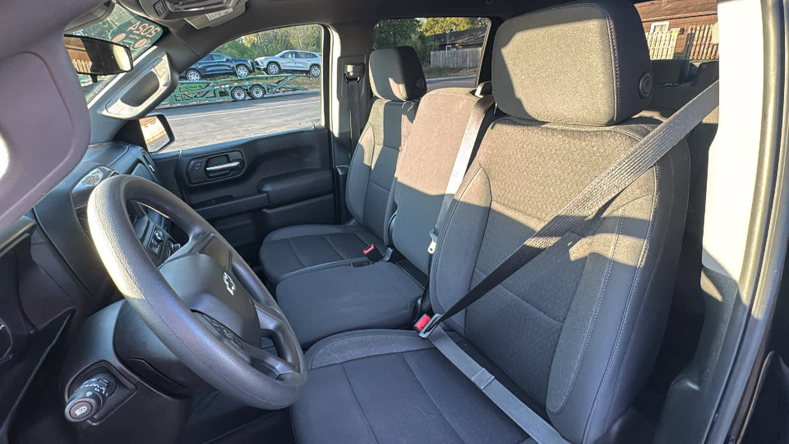 Used 2024 Chevrolet Silverado 1500 Custom w/ Dark Appearance Package AWD/4WD image 9