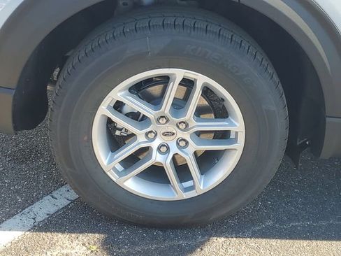 New 2026 Ford Explorer Active image 5