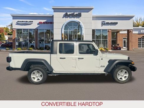 Certified 2023 Jeep Gladiator Sport image 7