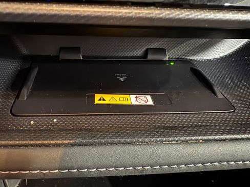 Used 2024 Toyota Highlander Platinum image 16