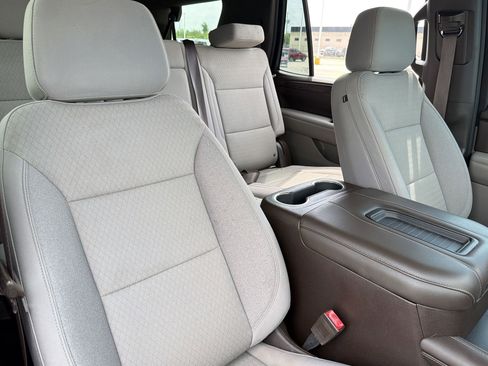 Used 2021 Chevrolet Tahoe LS image 24