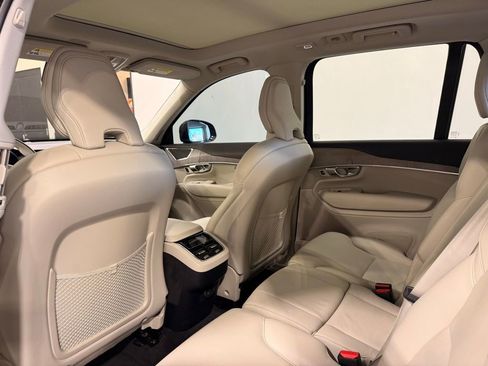 Used 2024 Volvo XC90 B6 Plus w/ Protection Package Premier image 20