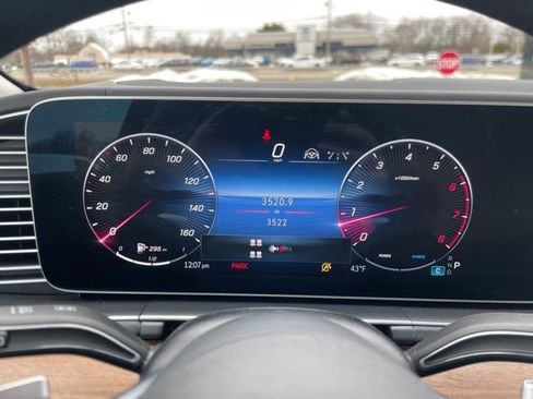 Used 2026 Mercedes-Benz GLS 450 4MATIC image 37