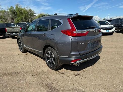 Used 2018 Honda CR-V Touring image 3