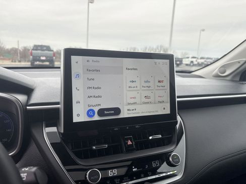 Used 2026 Toyota Corolla Cross XLE w/ Convenience Package image 23