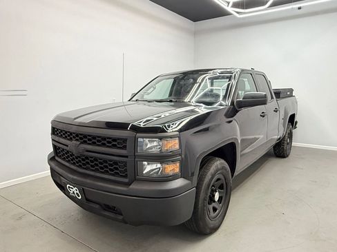 Used 2015 Chevrolet Silverado 1500 W/T image 3