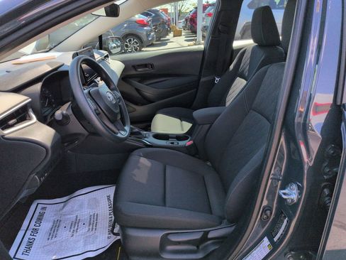 Certified 2025 Toyota Corolla LE image 9