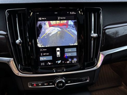 Used 2017 Volvo S90 T6 Momentum w/ Vision Package image 28