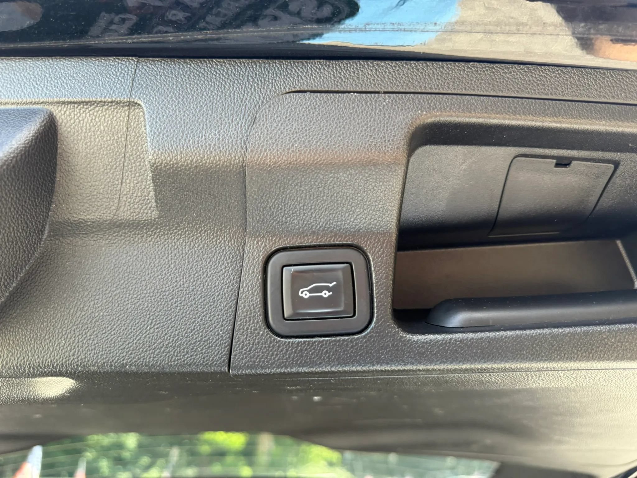 Used 2021 GMC Acadia SLE w/ Driver Convenience Package AWD/4WD image 19