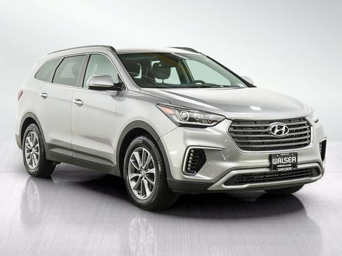Used 2017 Hyundai Santa Fe SE w/ Cargo Package AWD/4WD image 7