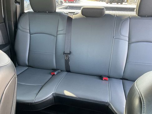 Used 2024 RAM 2500 Tradesman w/ Chrome Appearance Group image 10