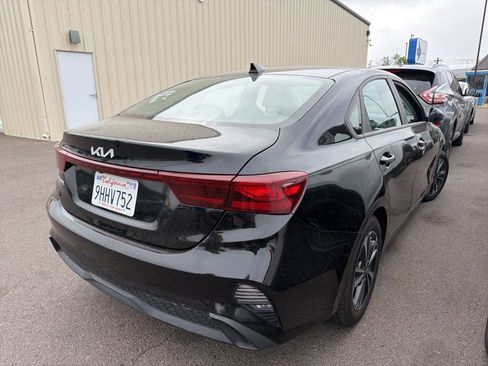 Used 2023 Kia Forte LXS image 5