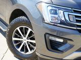 Used 2018 Ford Expedition XLT w/ Equipment Group 202A image 5