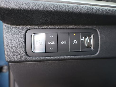 New 2026 Chevrolet Traverse LT w/ Midnight/Sport Edition image 13