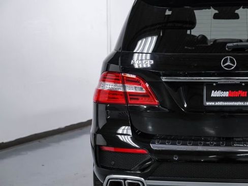 Used 2015 Mercedes-Benz ML 63 AMG 4MATIC image 43