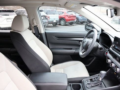 Certified 2025 Honda CR-V EX image 8