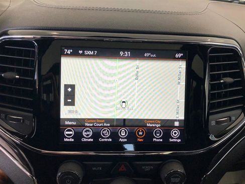 Used 2020 Jeep Grand Cherokee Overland image 17