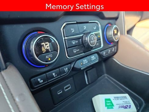 Used 2021 Chevrolet Tahoe High Country w/ Premium Package AWD/4WD image 13