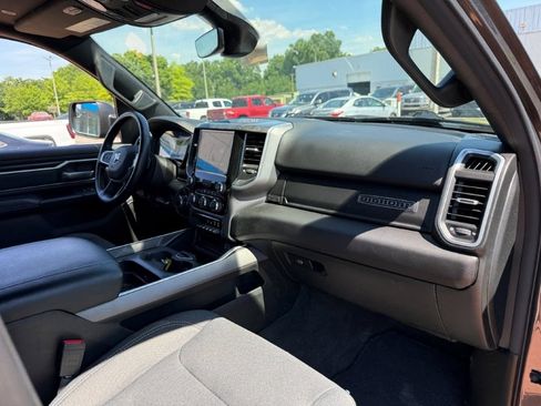 Used 2022 RAM 1500 Big Horn AWD/4WD image 21