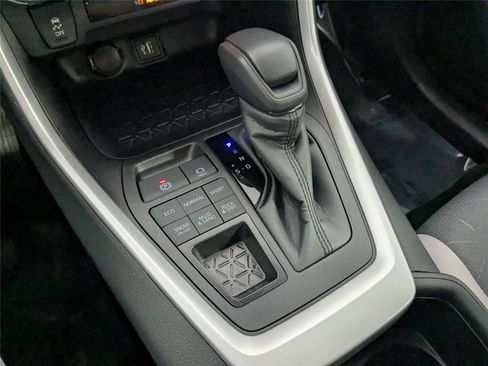 Used 2024 Toyota RAV4 XLE image 25