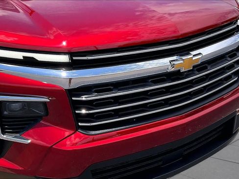 Used 2025 Chevrolet Traverse LT w/ Driver Confidence Package FWD image 30