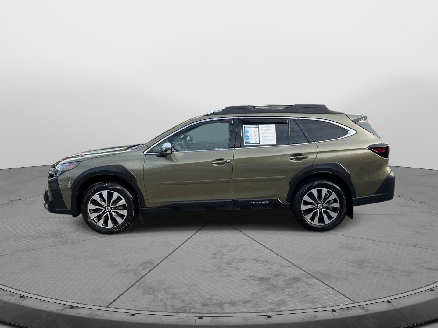 Used 2024 Subaru Outback Touring XT AWD/4WD image 6
