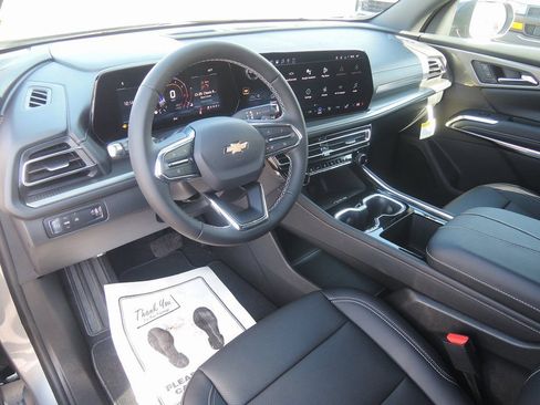 New 2026 Chevrolet Traverse LT image 5