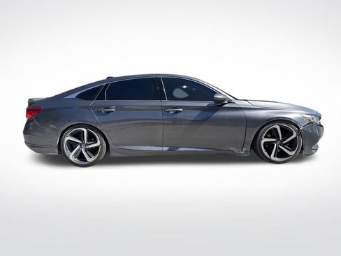 Used 2019 Honda Accord Sport image 4