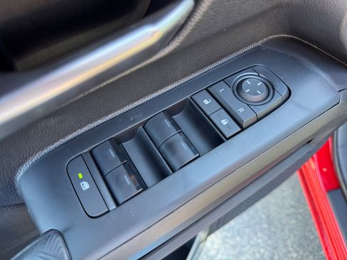 New 2025 Toyota Tacoma TRD Off-Road image 20