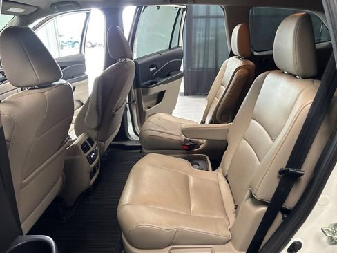 Used 2019 Honda Pilot Touring image 30