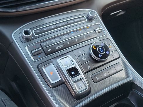 Certified 2023 Hyundai Santa Fe Limited image 13