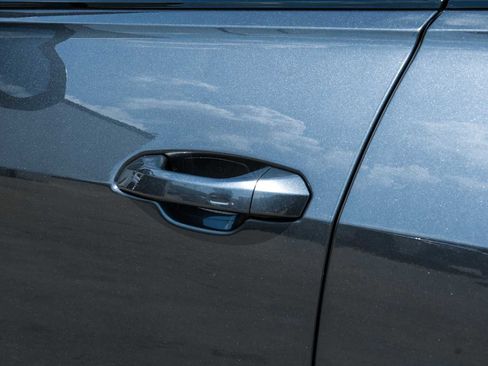 Used 2020 Audi Q8 Premium Plus w/ Premium Plus Package image 45