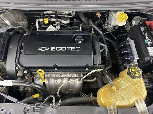 Used 2013 Chevrolet Sonic LT image 27