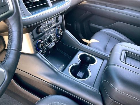 Used 2021 Chevrolet Tahoe LT w/ Luxury Package image 14