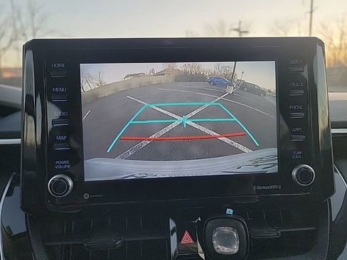 Used 2022 Toyota Corolla LE image 12