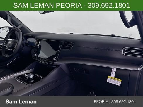 New 2026 Jeep Grand Wagoneer 4WD image 32