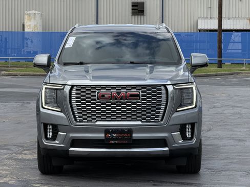 Used 2023 GMC Yukon Denali image 7