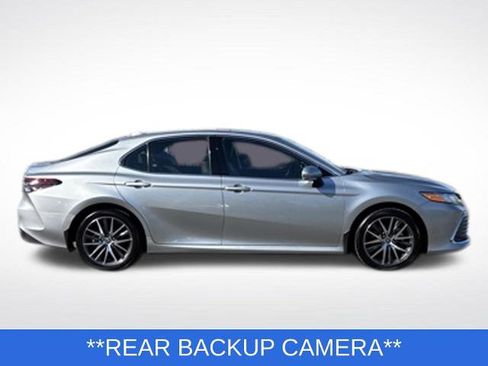 Used 2024 Toyota Camry XLE w/ Navigation Package FWD image 6