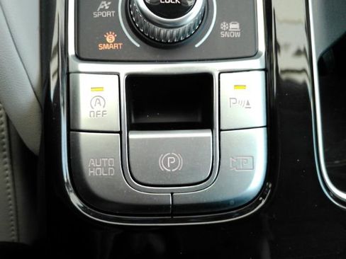 Used 2024 Kia Telluride SX w/ Towing Package image 54