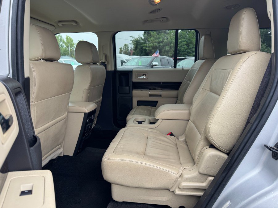 Used 2016 Ford Flex SEL w/ Equipment Group 202A AWD/4WD image 16