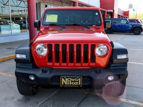 Used 2018 Jeep Wrangler Unlimited Sport S image 3