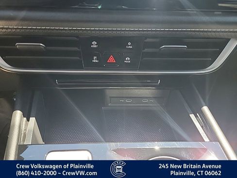 Certified 2024 Volkswagen Atlas SE AWD/4WD image 8