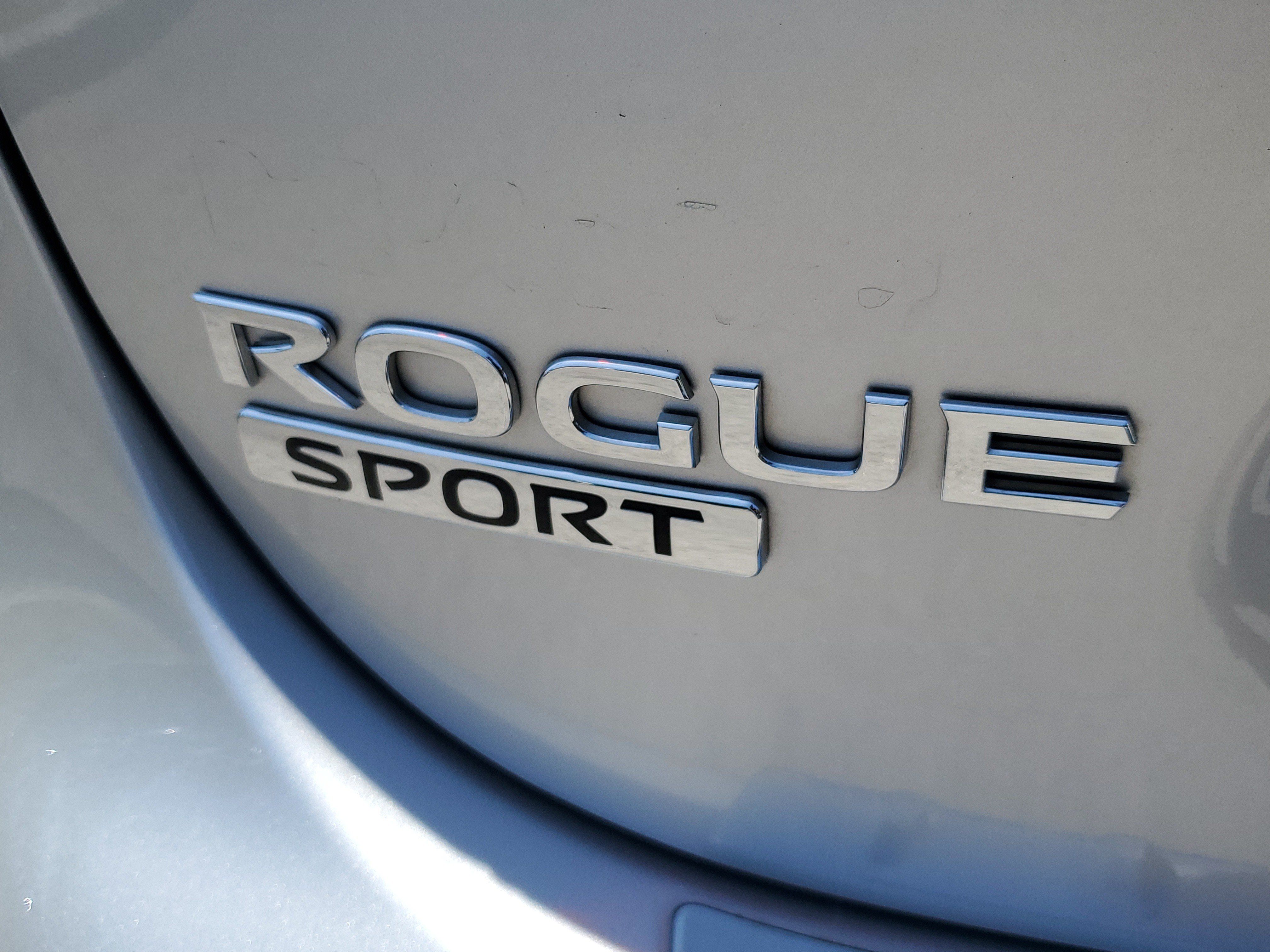 Certified 2022 Nissan Rogue Sport SV w/ Technology Package FWD image 31