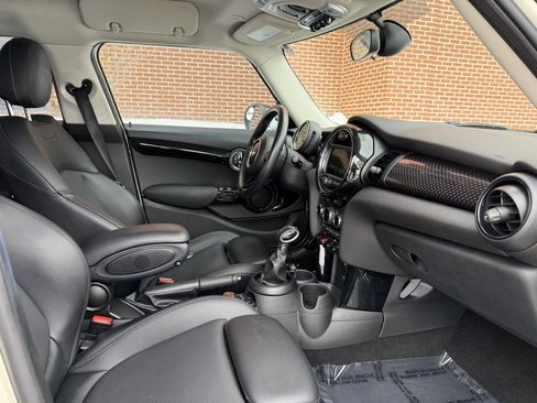 Used 2018 MINI Cooper S image 24