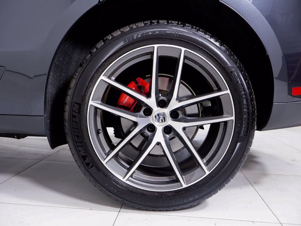 Certified 2026 Porsche Macan S AWD/4WD image 31