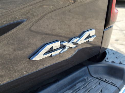 Used 2025 RAM 2500 Big Horn AWD/4WD image 21