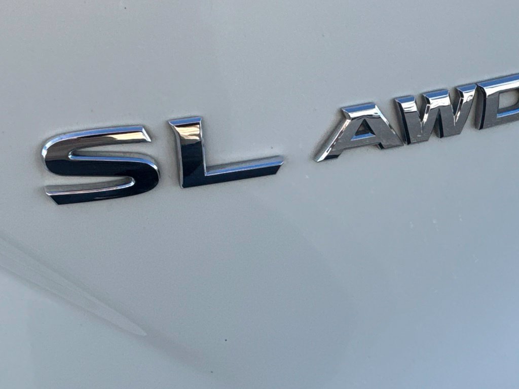 Used 2020 Nissan Murano SL w/ Moonroof Package AWD/4WD image 11