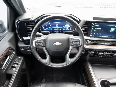 Used 2024 Chevrolet Silverado 2500 LT w/ Safety Package image 2