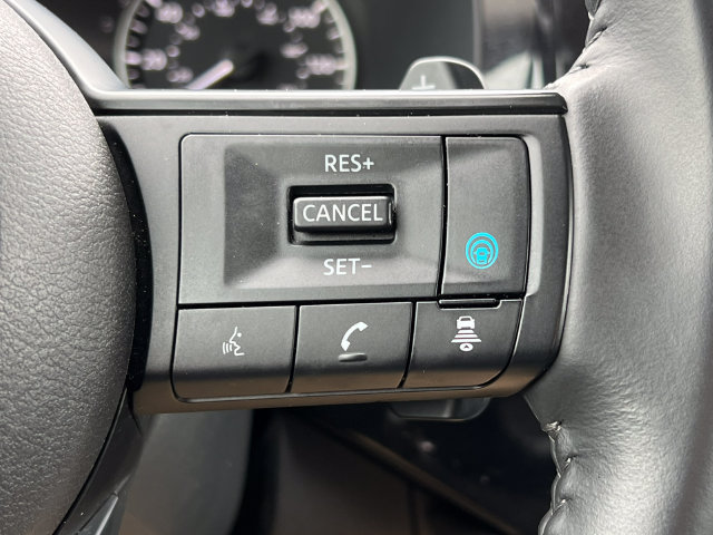 Used 2024 Nissan Pathfinder SV AWD/4WD image 21
